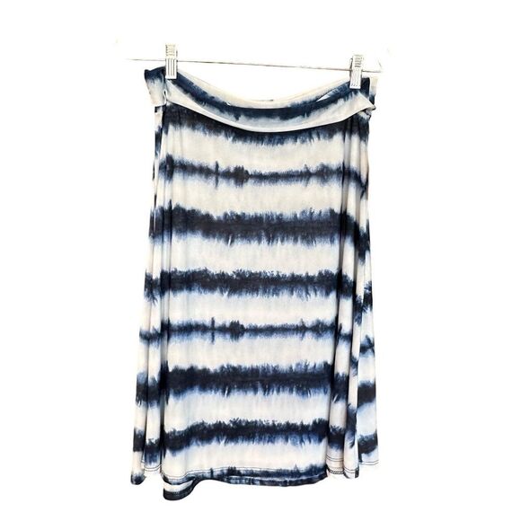 NWT LuLaRoe Azure Skirt Blue - White Size Large - Picture 2 of 8